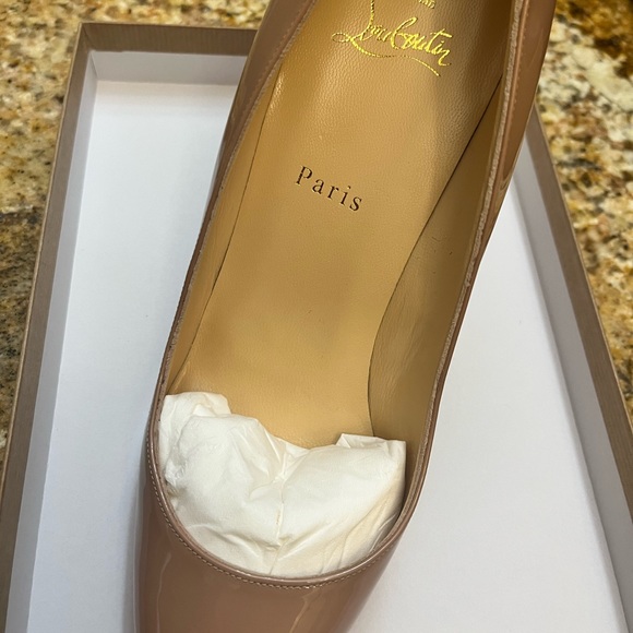Christian Louboutin, Paris, High Heels - Picture 5 of 6